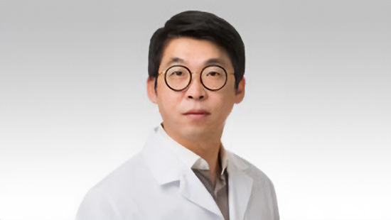 Headshot of Dr. Kim